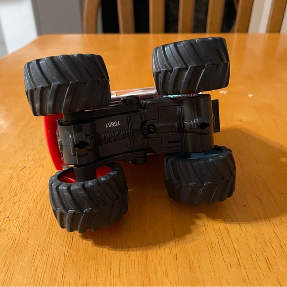 Disney Pixar Cars I-Screamer Monster Ice Cream Truck 1:55, plastic Cars Toon - Picture 2 of 5